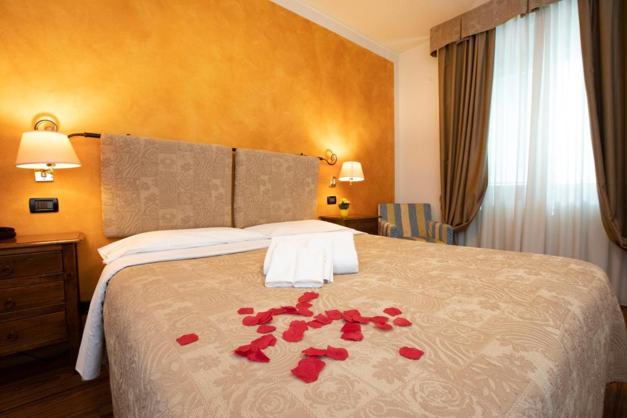Hotel Arcobaleno Siena Esterno foto