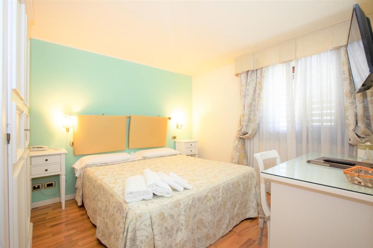 Hotel Arcobaleno Siena Esterno foto