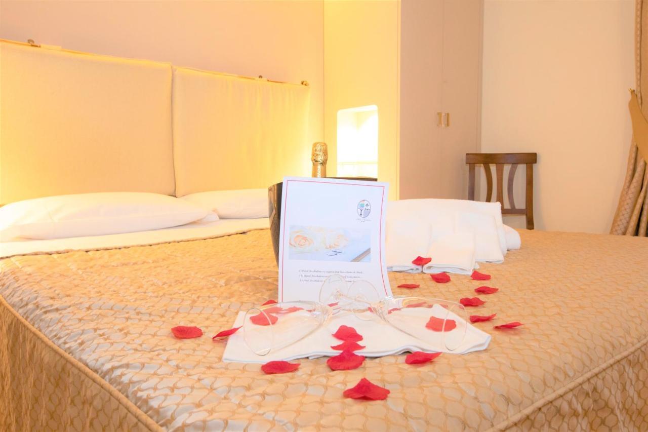Hotel Arcobaleno Siena Esterno foto