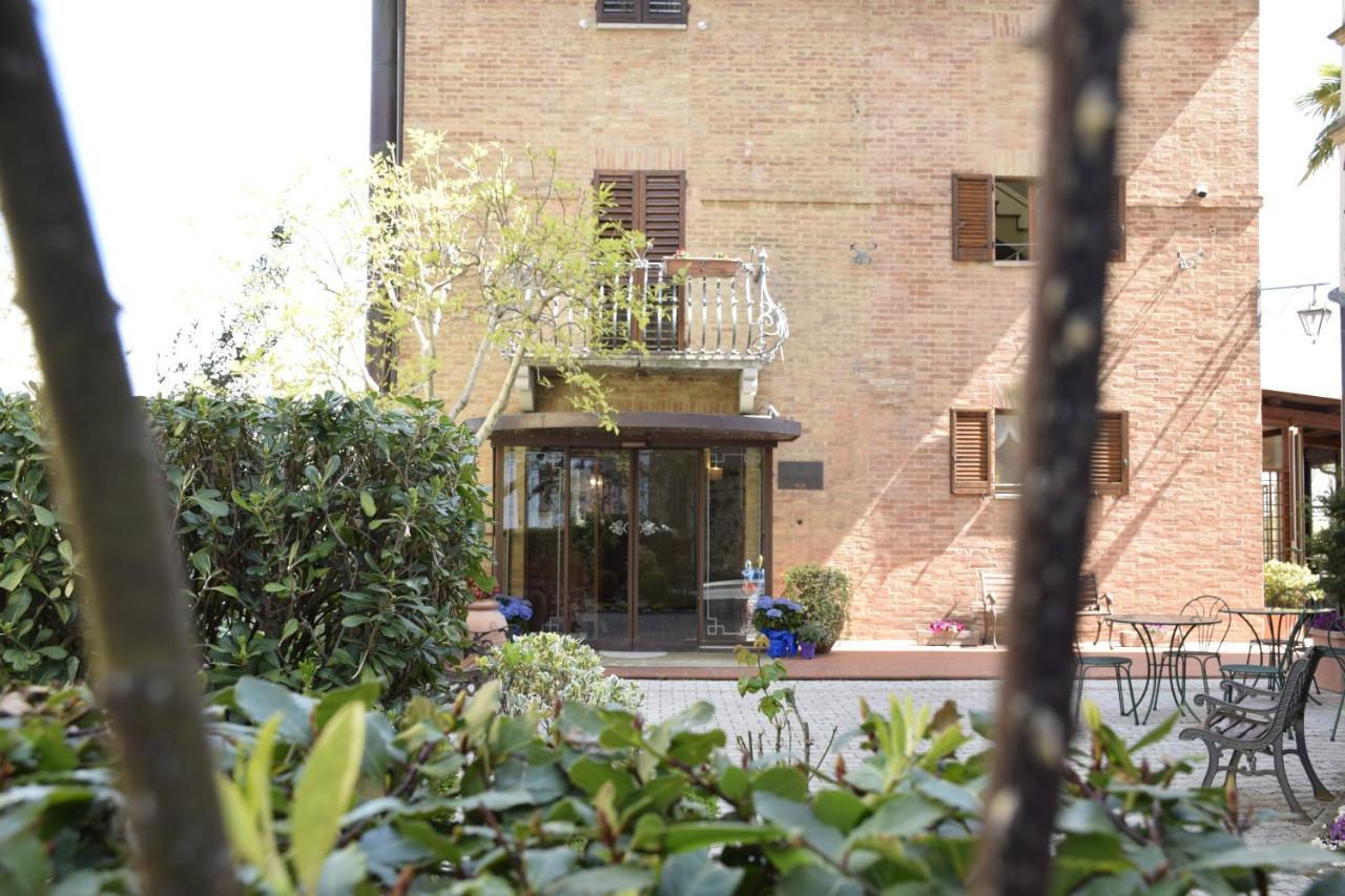 Hotel Arcobaleno Siena Esterno foto